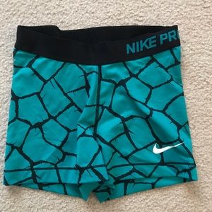 Nike Pro